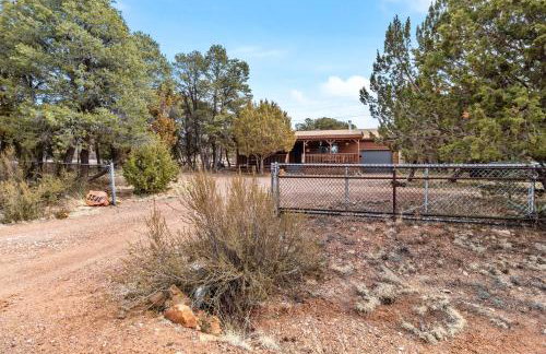 Cozy Cabin in Heber with a deck, fireplace and pet friendly - Foto 27