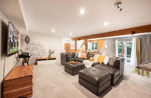 Kirkland Oasis Chic Basement Retreat with Hot Tub - Foto 2