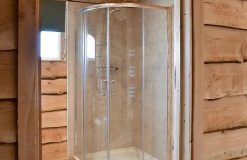 Brook Lodge - Photo 11