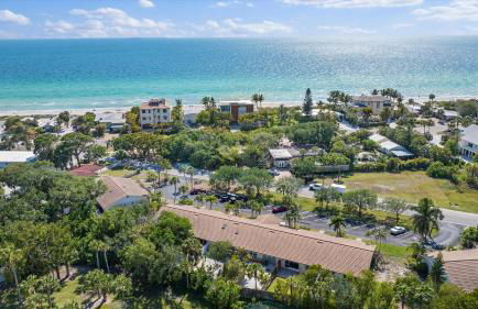 Sunset Sanctuary 2 Bedroom Condo by RedAwning - Foto 14