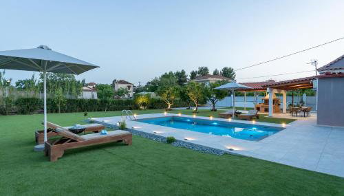 Private Pool Retreat - Georgia's Garden Oasis - Foto 2, Garden, sunbed