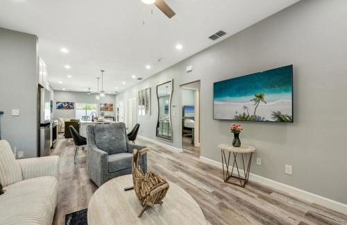 Chic Retreat-Stunning Design Cozy Fire Pit Escape! - Foto 7