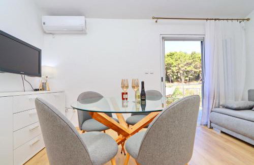 Villa Green Bay Apartments - Photo 69