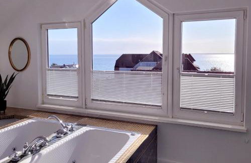 Große Penthouse Ferienwohnung mit Meerblick, Sonnenterrasse & Luxusbad von "Momentic" - Foto 4