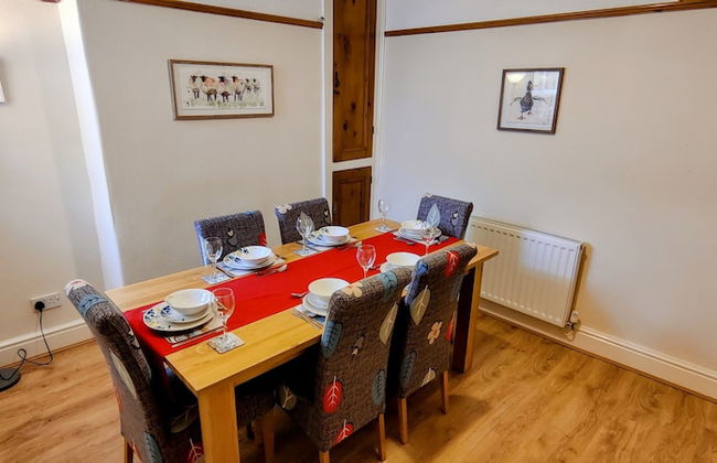 Rhubarb Terrace on the Coast - Sleeps 1-6 - Photo 17