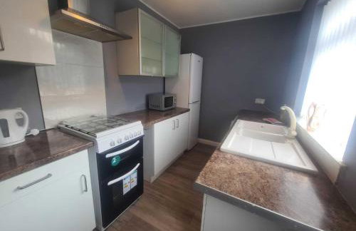 Homely 2 Bedroom Dudley - Foto 4