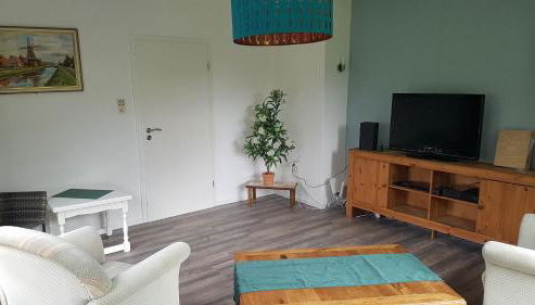 Haus an der Fehnroute in Ostfriesland - Foto 2