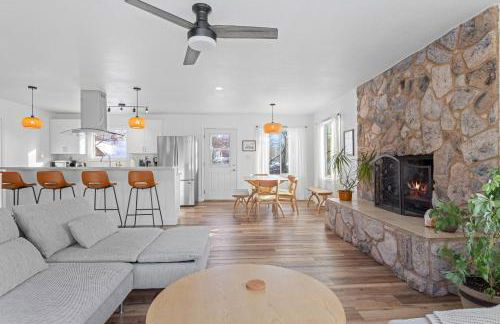 Serene Palmer Home Walk to Downtown and Riverfront! - Foto 6