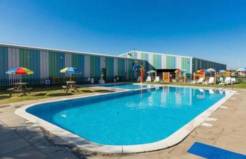 M&B Holiday Home 2025 Cozy Beach side Caravan 4 Beds, 3 Sofa Bed, 7 Sleep, Wifi, Tea and Coffee, Free Parking - Foto 10