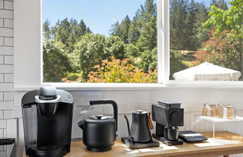 Sebastopol Farmhouse on 3 acres, fiber, kid friendly - Foto 9