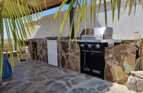 Private Villa with three separate apartments - Foto 38