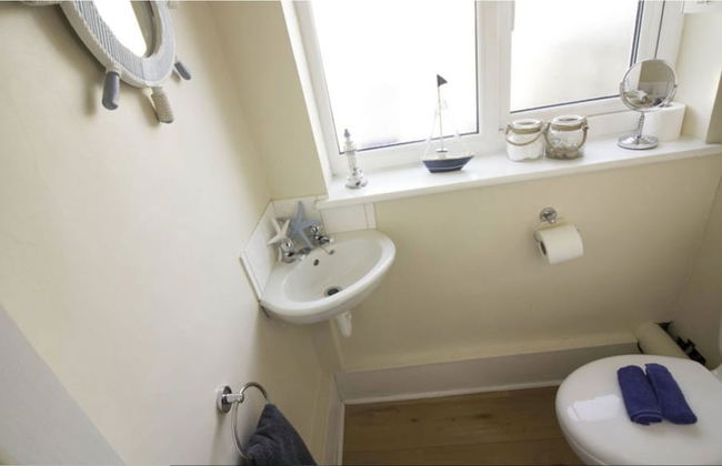 RoomTel - Brook House - Photo 23