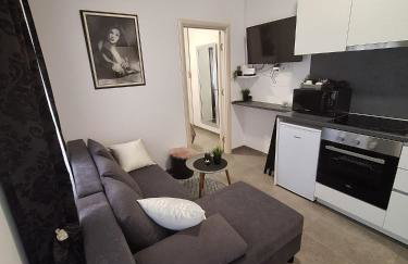 Studio apartmani Louis i Lola - Photo 11