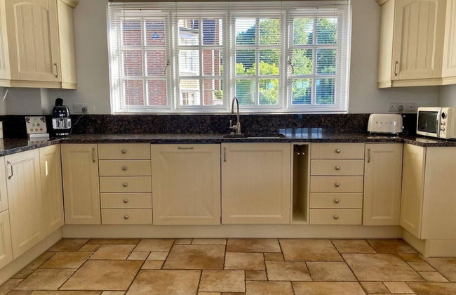 Idyllic Country Retreat With Wow Views & Lush Pool - Foto 22