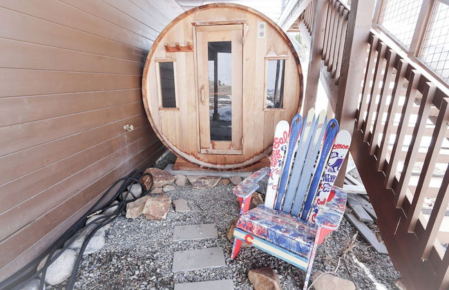 Lookout Lodge An Extraordinary Escape for 10! - Photo 47