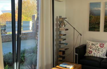 moderne Wohlfühlwohnung auf einem Dreiseitenhof - Photo 5