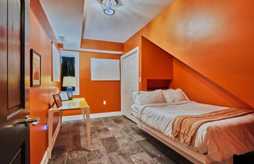 Homelike Three-Bedroom Apartment with Private Theater Near Capitol - Foto 26