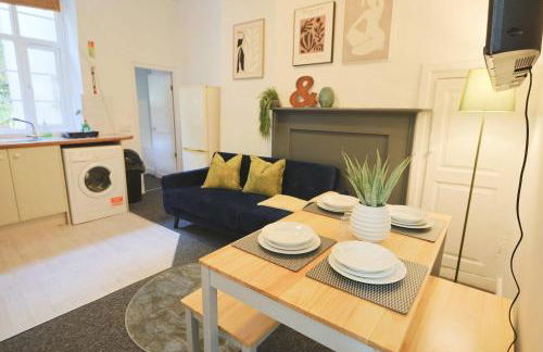 Lovely Two bedroom flat in St Michael's Hill - Photo 8