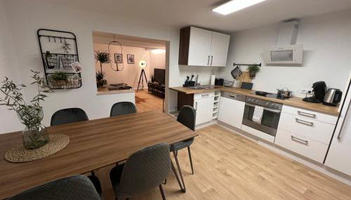 MODERNES HAUS FÜR 7 GÄSTE 90m2 TV NETFLIX WLAN - Foto 2