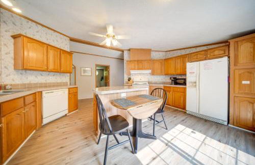 Secluded Ohio Getaway on 65 Acres! - Foto 13