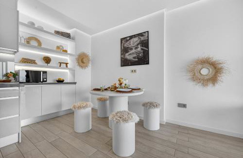 OCEAN GARDEN Sunset & Sunrise - heated pool - AC - lounge zone - Foto 31