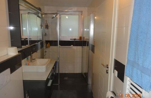 Kleine Einliegerwohnung- komfort Home! - Foto 8