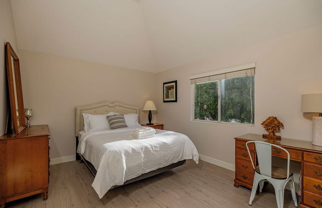 Newly Remodeled Suburban House - Foto 9