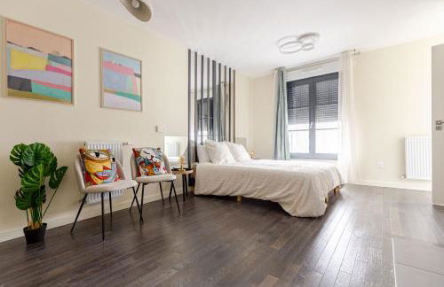 Studio Luxe - Vue Tour Eiffel - Proche Paris & Versailles - Foto 3