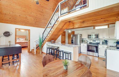 Lakefront Arkansas Home with Deck, Grill and Cornhole! - Photo 7