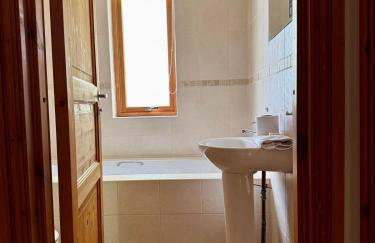 Acorn Lodge for Six with Hot Tub - Devon - Foto 20