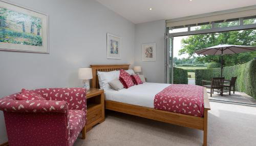 The Byre - Photo 2, Garden view