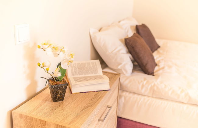 Mosaic Center Apartments - Photo 10