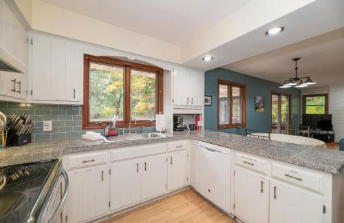 Plum Creek - Large home with 2 kitchens close to Pier Cove! - Foto 4