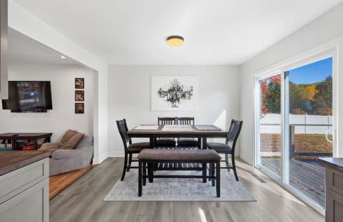 Pet-Friendly Saratoga Home with Fire Pit & Deck - Photo 7