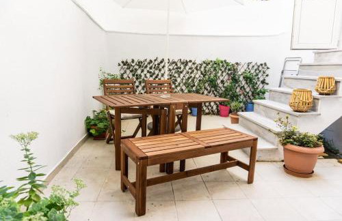 Dimitra's cosy studio in old town with backyard - Foto 24