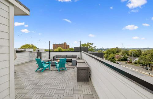 Nashville Townhouse with Rooftop & Modern Comfort - Foto 58