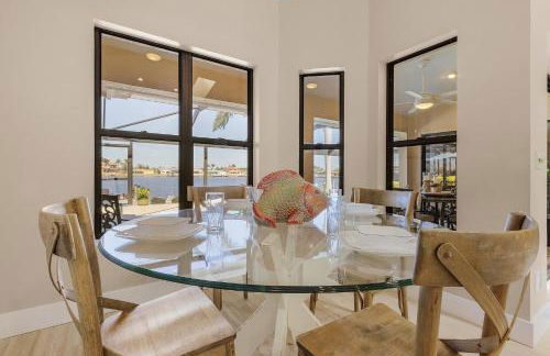 Modern, Luxurious, Waterfront home with Heated Pool - Villa Dock Holiday - Roelens Vacations - Foto 25
