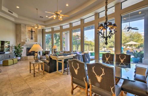 Lavish Paradise Valley Home with Sports Court and Pool - Foto 6