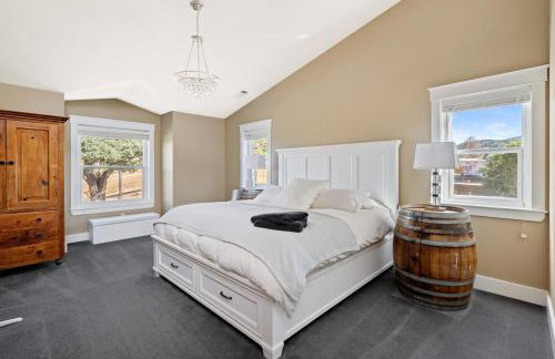 Paso Wine Country Farmhouse with Pool, Spa, Game Room - Foto 12