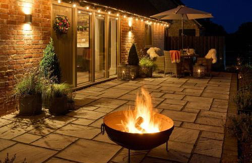 The Shooting Lodge - Photo 15