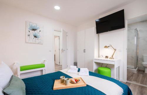 HostWise - Modern Flat with a Suite - Foto 58