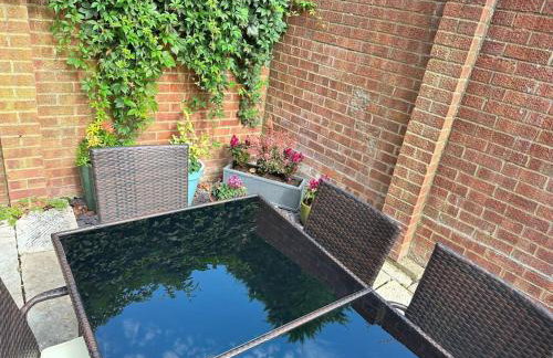 The Blue house on the wall - Foto 67