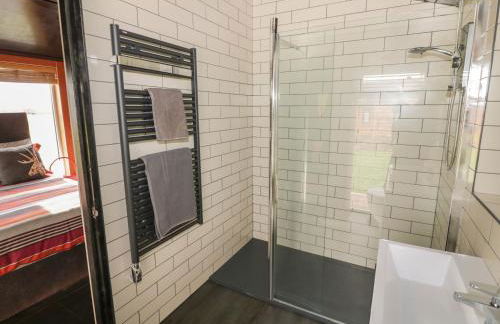 The Tractor Shed - Photo 19