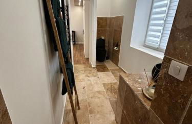 Cozy room apartment Nîmes Centre Coupole Arènes - Foto 12