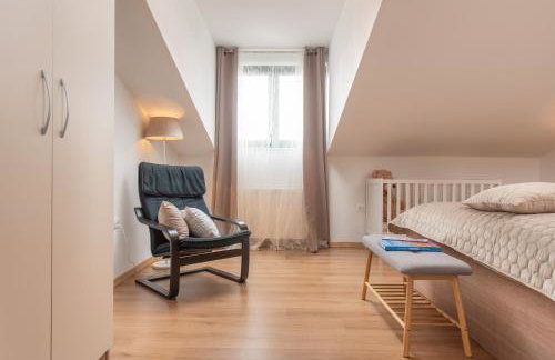 Holiday home Svilaja I Heated pool, family retreat - Photo 25