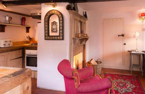 Farm Cottage a cute C17th cottage a walk across the fields to a great pub - Foto 8