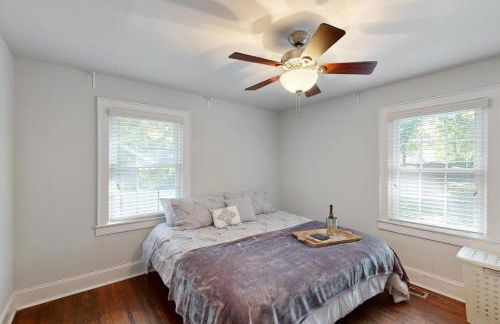 3 Mi to Dtwn Charlotte! Quiet Haven with Fenced Yard - Foto 17