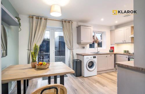 Modern 3 Bedroom Retreat Perfect for Families or Groups - Foto 25