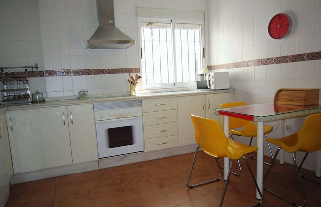 Marta Home - Photo 5