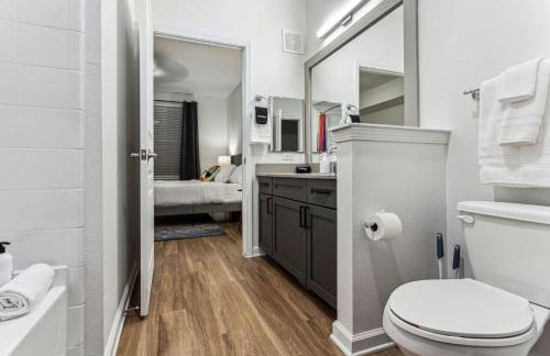 2 BD Luxe Oasis, Near The Star and Shops - Foto 18